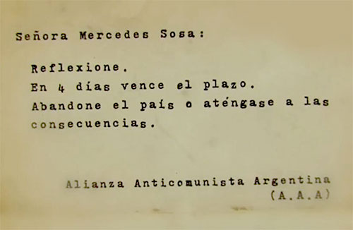 Perseguida, proscrita y exiliada, la legendaria cantante folclórica y  activista social argentina, Mercedes Sosa, hizo temblar a los dictadores  sudamericanos en la década de 1970. Apodada “La Voz de los sin voz”,
