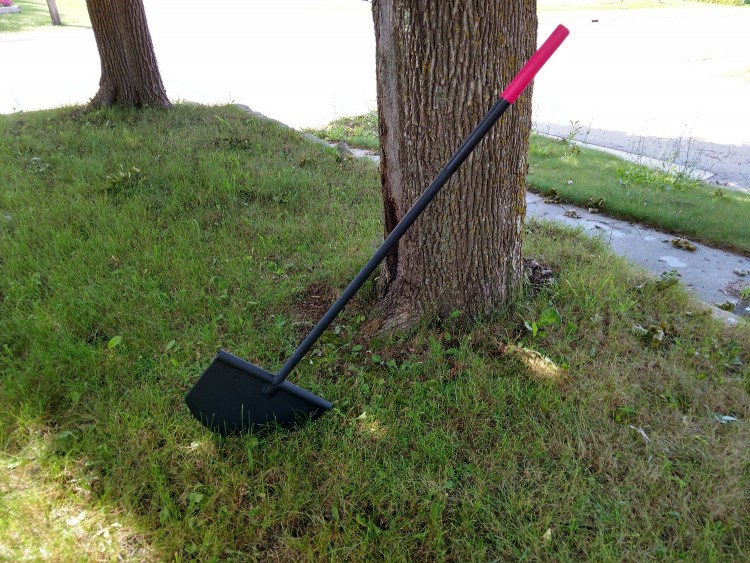 Purchase The Wilton Thinline Trenching Spade. Official Site