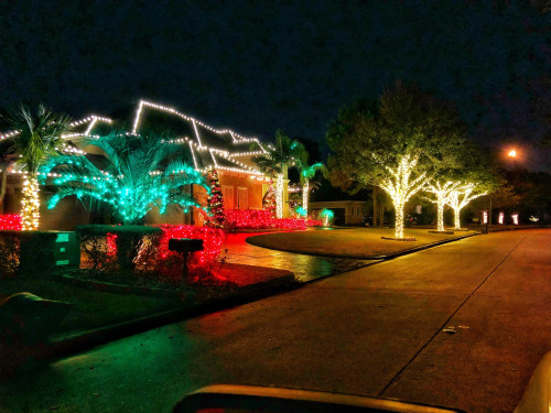 Get Your FREE Custom Christmas Light installation Estimate