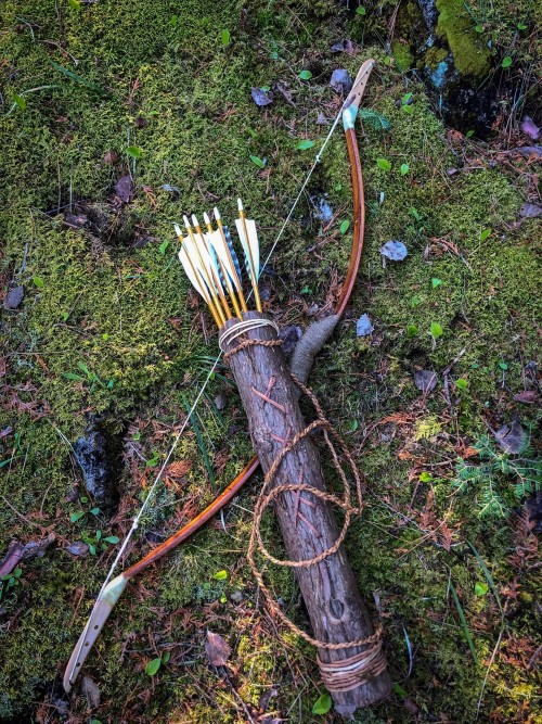 Homeprimitivebows