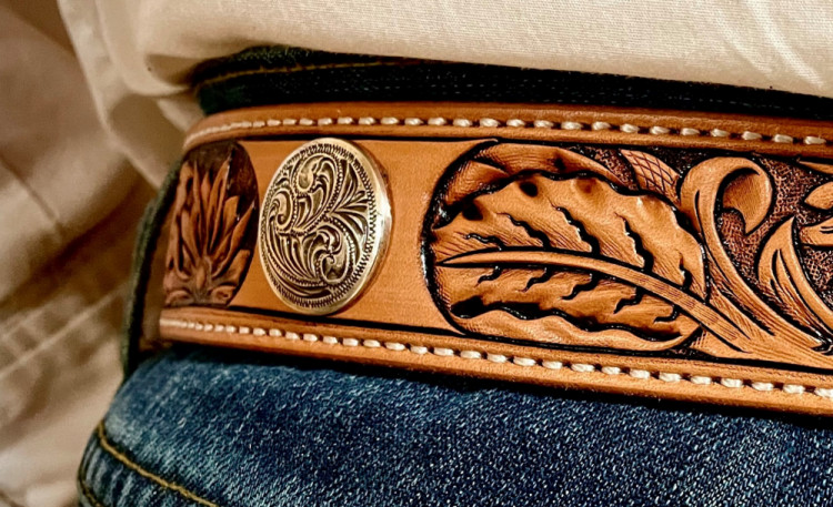 Lone Tree Leather Works | Conchos display picture 3