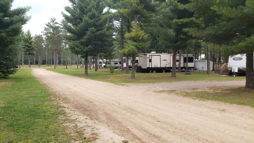 Paradise Pines Resort Campground