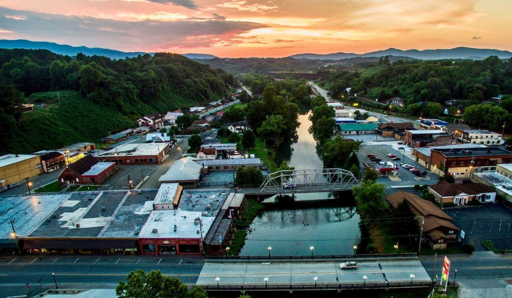 Home Riverwalk Run Series