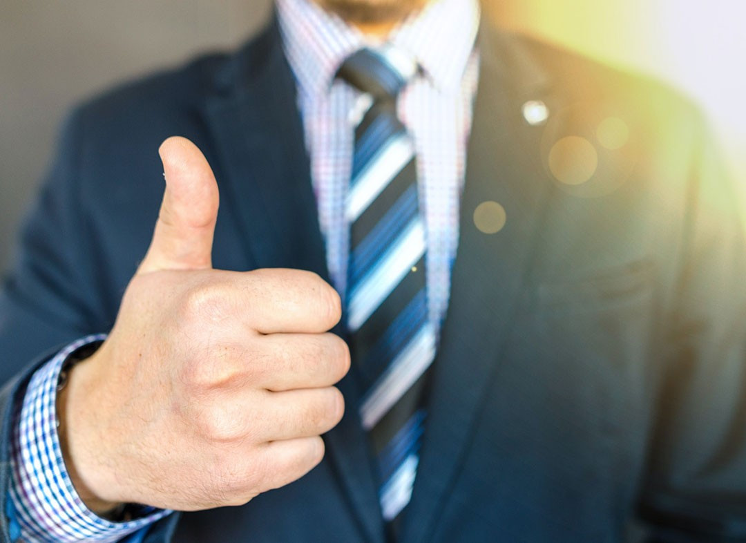 Thumbs-up for quality online videos.