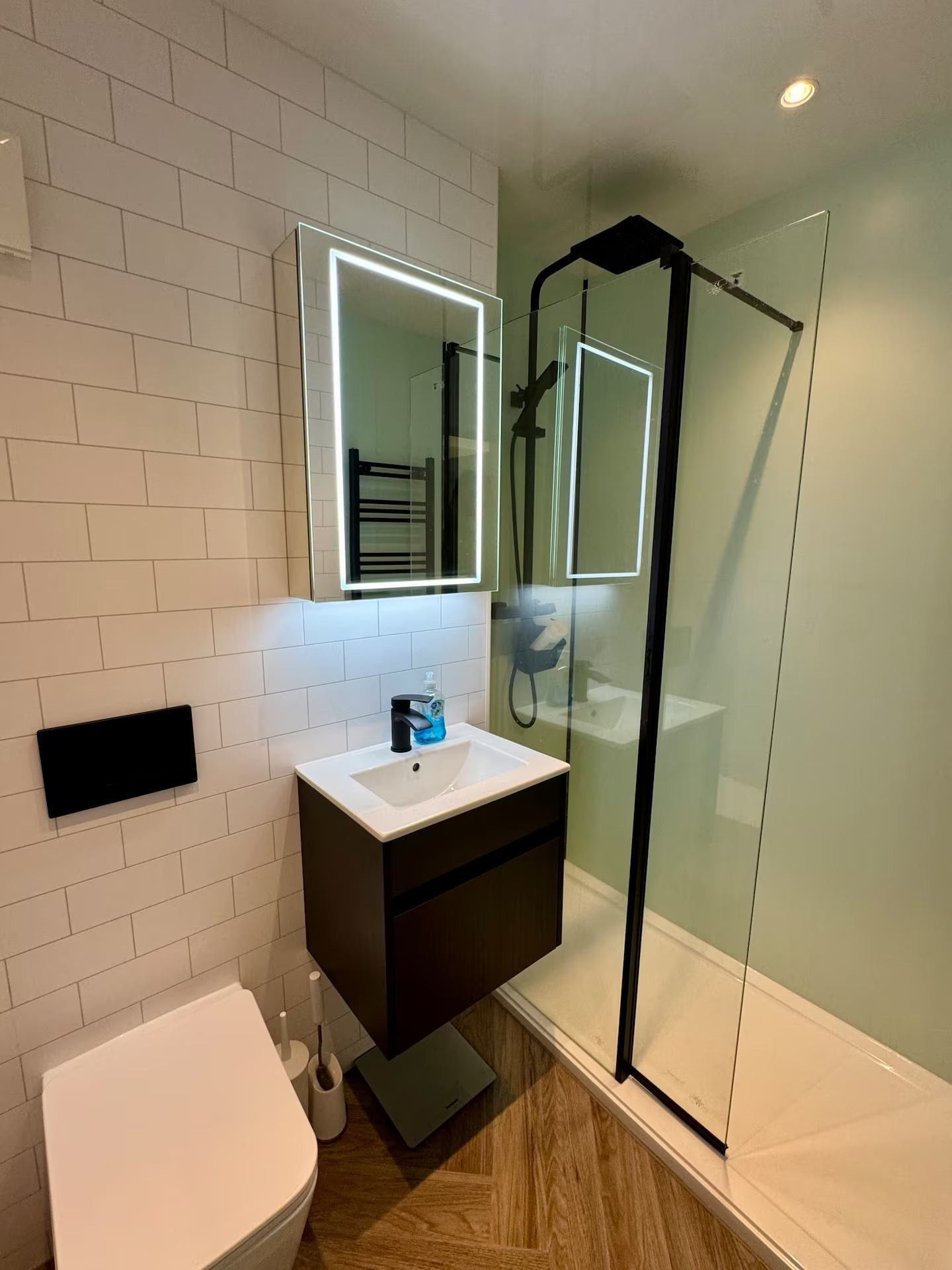 Bathroom shower