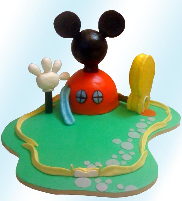 Mickey_Mouse_Clubhouse_Cake.jpg