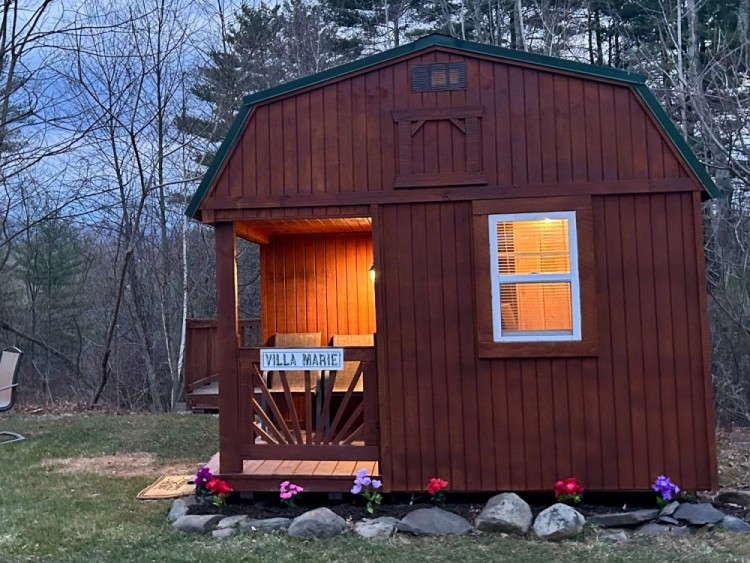 villa-marie-cabin-side