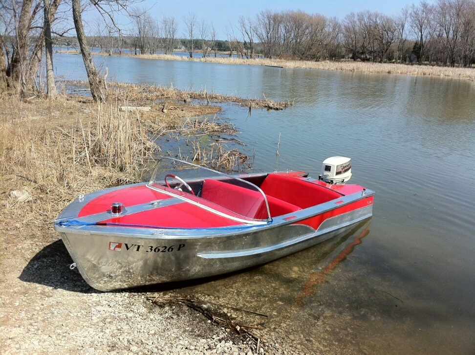 The McGuire Group LLC - Auction: 176: Chris Craft Boat, BMW Motorcycle,  Antique Car, Tiffany Jewelry, Mid Century Modern Furniture, Baseball  Memorabilia, Historical Paper & more. ITEM: Heavy Cast Iron Urn Garden