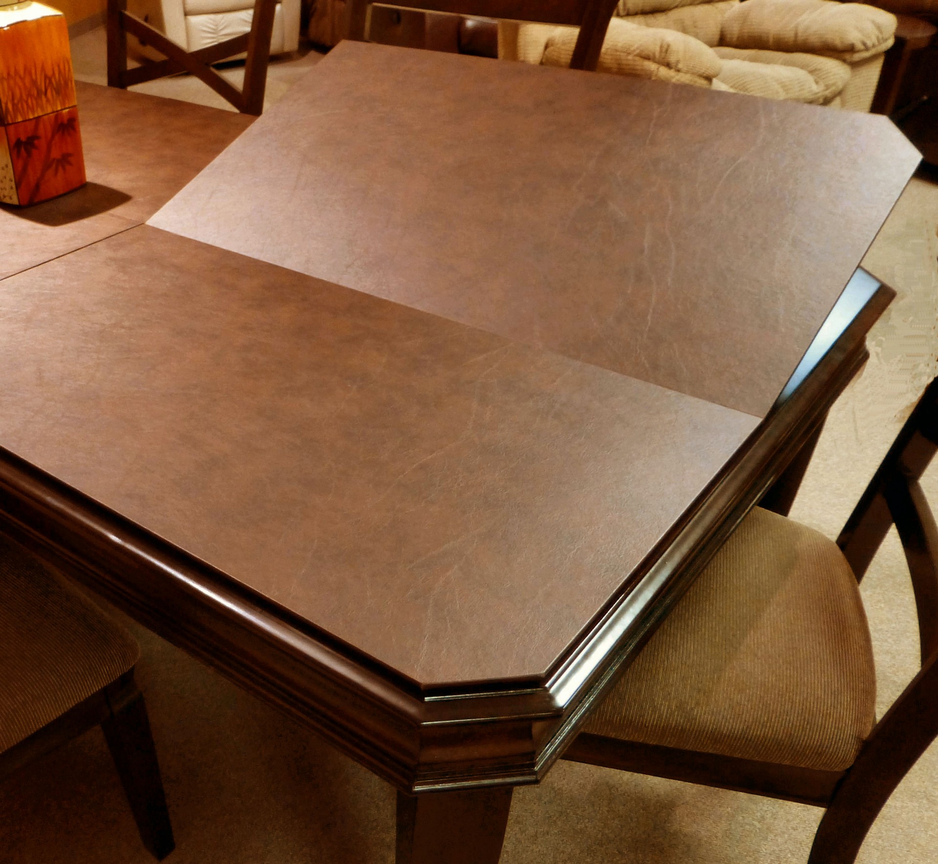 The Best Tabletop Protector Pads; Top Custom Dining Table