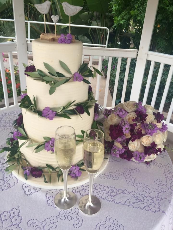An All Inclusive Event wedding cake