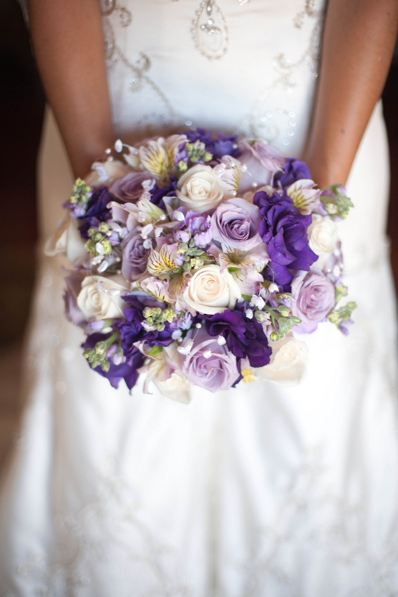 Red Horse Barn wedding floral 
